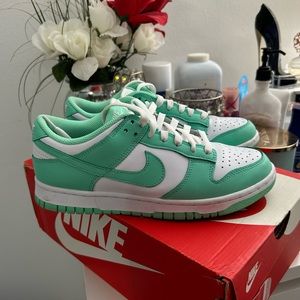 Nike dunks glow green